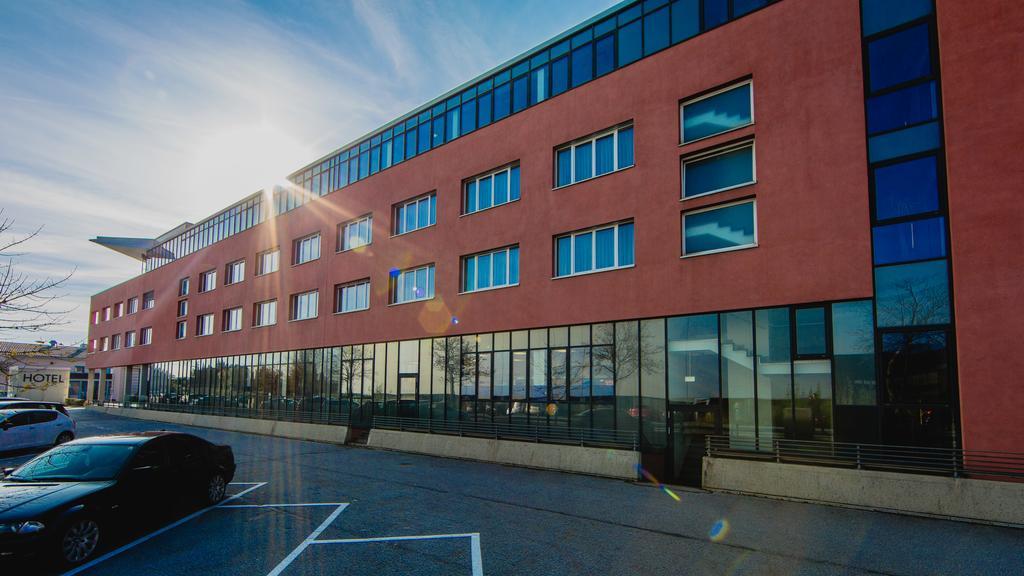Hotel Bokan Exclusiv Грац Экстерьер фото